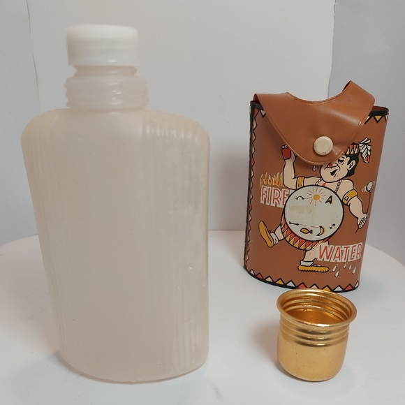 VINTAGE FIRE WATER "DRUNK INJUN" SOUVENIR DRINKING FLASK 1950S - Picture 2 of 4